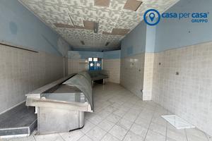 Negozio in pieno centro al piano terra!