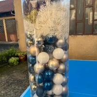 Decorazioni natalizie palline stelle filanti ecc