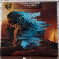 Lotto di 5 vinili di artisti internazionali.