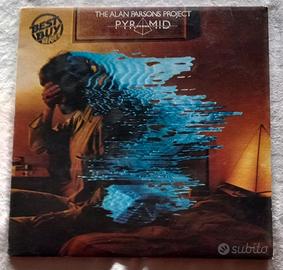 Lotto di 5 vinili di artisti internazionali.