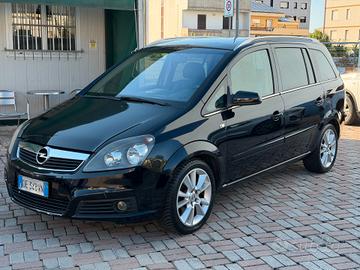Opel Zafira 1.9 16V CDTI 150CV Cosmo