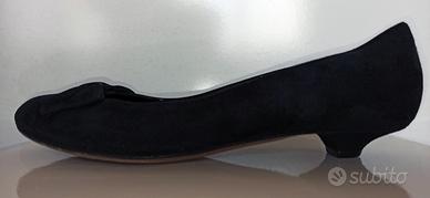 SCARPE n 37 marca MOSCHINO Decolletè NERE