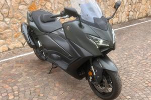 Tmax 560 kamo