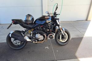 Ducati Monster 821