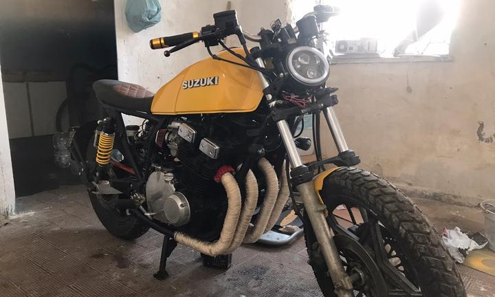 Cafe racer Suzuki gs 1100