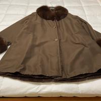 Cappotto con interno eco-pelliccia
