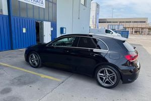 Mercedes classe A 180 premium pack amg interno