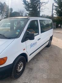 Mercedes Vito 8 posti