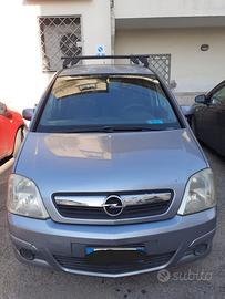 Opel Meriva 800€