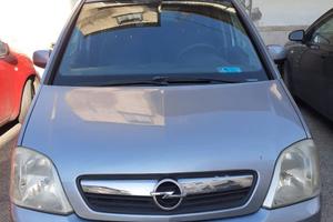Opel Meriva 800€