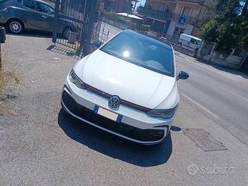 Volkswagen Golf GTI 2.0 TSI TCR DSG 5p. BlueMotion