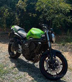Yamaha FZ 600 Naked