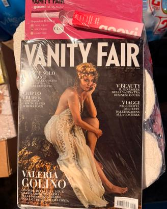 Rivista vanity fair con omaggio