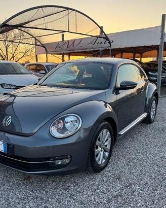 VOLKSWAGEN - Maggiolino - 1.6 TDI DSG Design