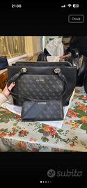 Borsa guess nera con portafoglio