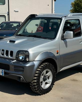 Suzuki Jimny 1.5 DDiS cat 4WD CLIMA BICOLOR PELLE 