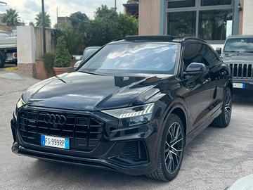 Audi Q8 50 TDI 286 CV TETTO APRIBILE