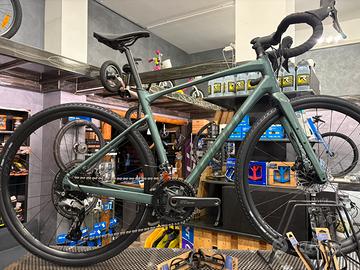 GIANT MOD.REVOLT 1 2026