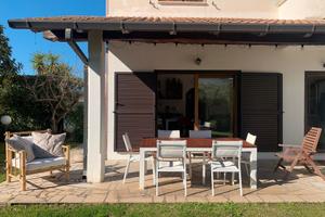 Porzione di villa di 95 mq su due livelli