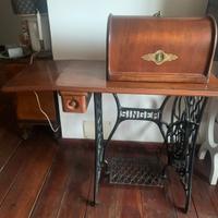 Macchina da cucire Singer antica mobiletto