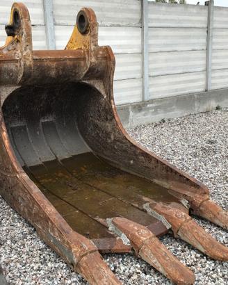BENNA SCOGLIERA PER ESCAVATORE KOMATSU PC1250
