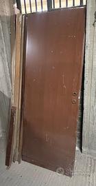 Porta di legno