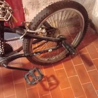  bicicletta bmx