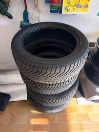 TRENO DI GOMME INVERNALI YOKOHAMA (225/50 R18)