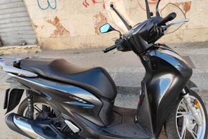 HONDA SH 150 