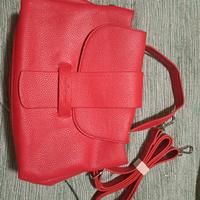 borsa rossa morbida con tracolla removibile 