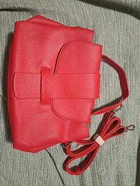 borsa rossa morbida con tracolla removibile 