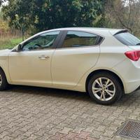 Alfa Romeo Giulietta Distinctive bifuel GPL 