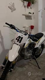 Pit bike