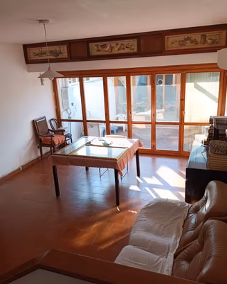 Villa con posti auto, box e spazi esterni - Olimpo