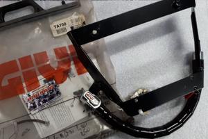 GIVI ANTIFURTO MANUBRIO BURGMAN 250/400 