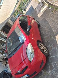 Toyota Yaris 1.4 D-4D 5 Porte - Motore indistrutti