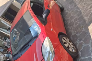 Toyota Yaris 1.4 D-4D 5 Porte - Motore indistrutti
