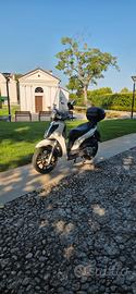 Piaggio Carnaby Cruiser 300
