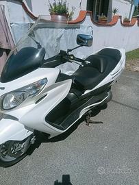 Suzuki Burgman AN 400