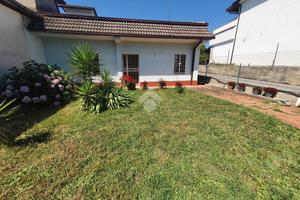 CASA SEMINDIPENDENTE A VEROLI