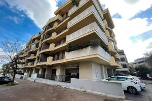 Locale commerciale - talenti/bufalotta