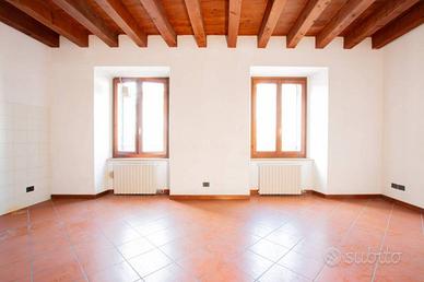 Appartamento di 102 m² con 3 locali a Verona