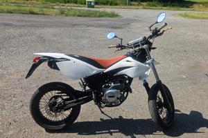 Beta 125 4t rr enduro/motard