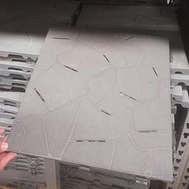 540 piastrelle PVC auto bloccanti grigi40*40 . 