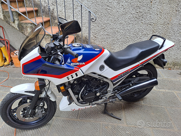 Honda Vf 500