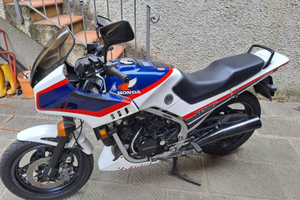 Honda Vf 500