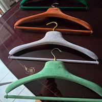 appendi abiti gruccre velluto vintage