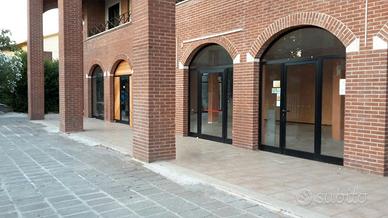 Locale Commerciale Fronte Strada