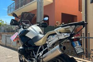 BMW R1200GS bialbero