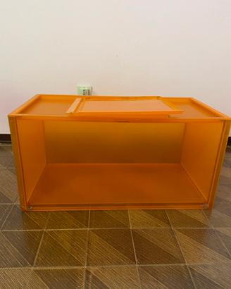 Pensile Kartell